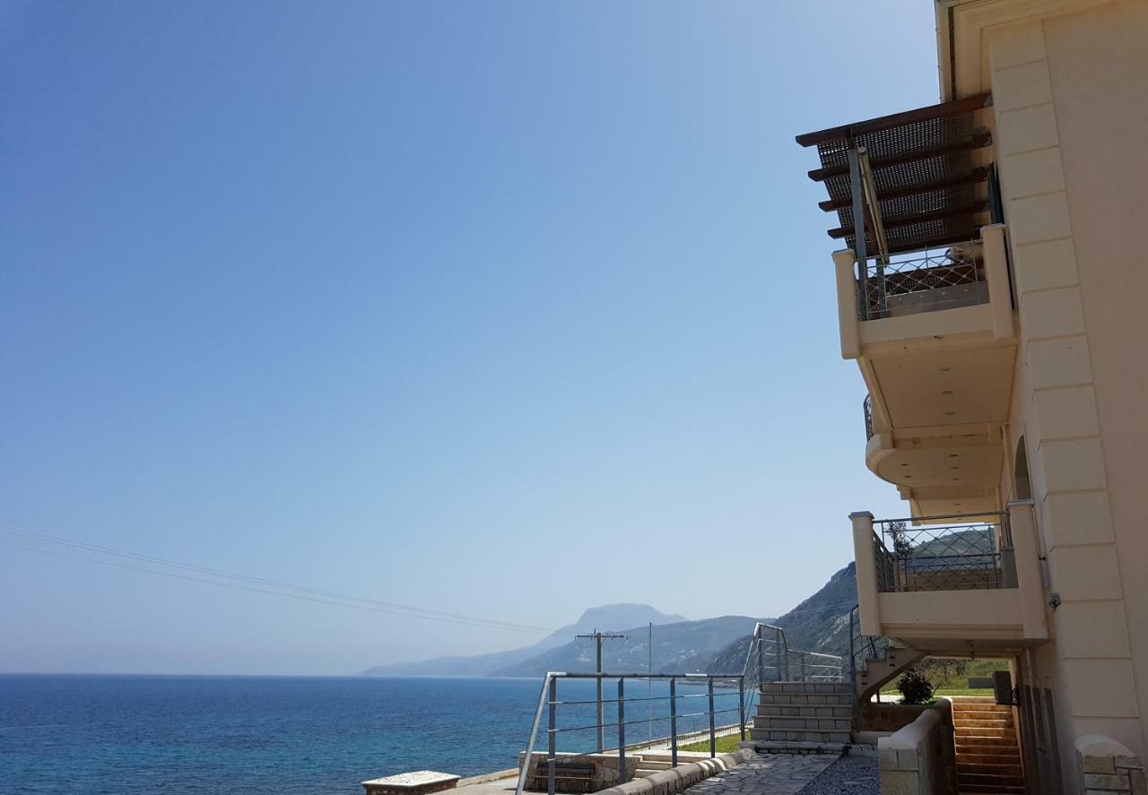 Villa Serafeim キミ エクステリア 写真